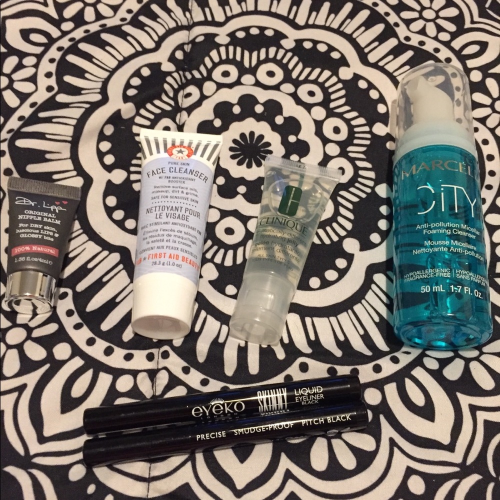 Make up bundle